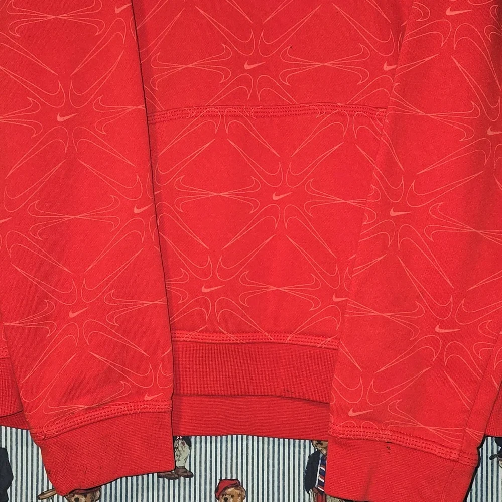 Nike Center Swoosh Check All Over Print Sweatshirt Hoodie Red Kids Large